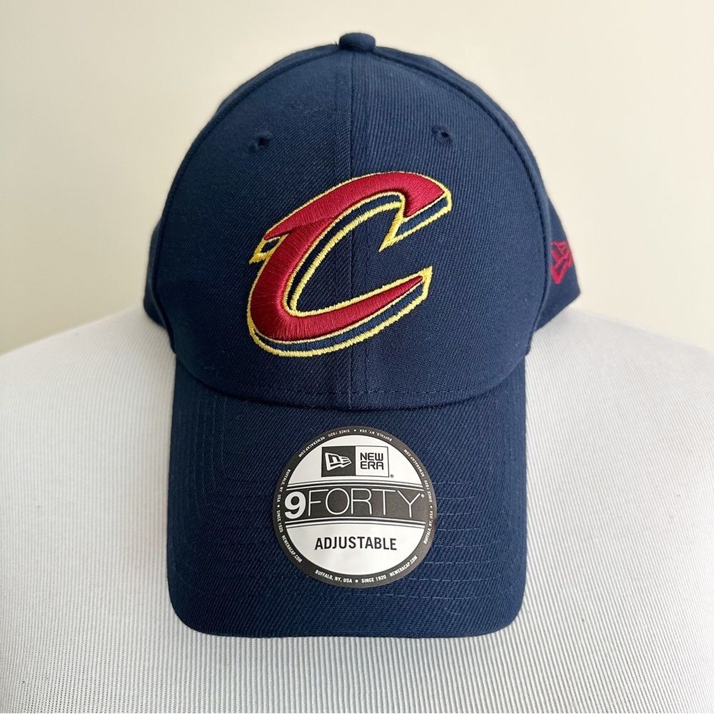 New Era Cleveland Cavaliers 9Forty Adjustable Hat Cap NBA Navy Blue Mens Womens